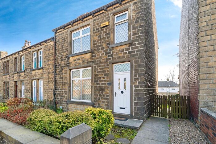 3 Bedroom End Of Terrace House For Sale In Blackmoorfoot Road, Crosland Moor, Huddersfield, HD4