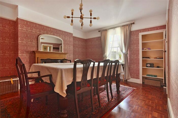 5 Bedroom Detached House To Rent In Lansdowne Square, Hove, East Sussex, BN3