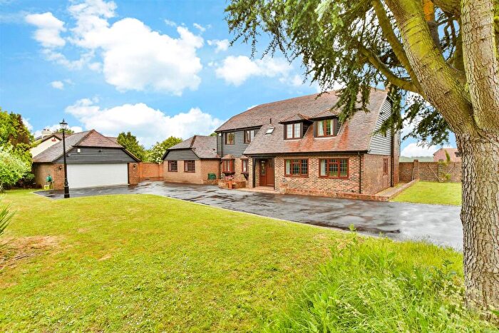 4 Bedroom Detached House For Sale In Eastling Road, Ospringe, Faversham, Kent, ME13