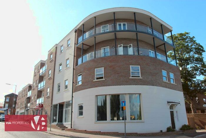 2 Bedroom Apartment To Rent In Conduit Lane, Hoddesdon, EN11