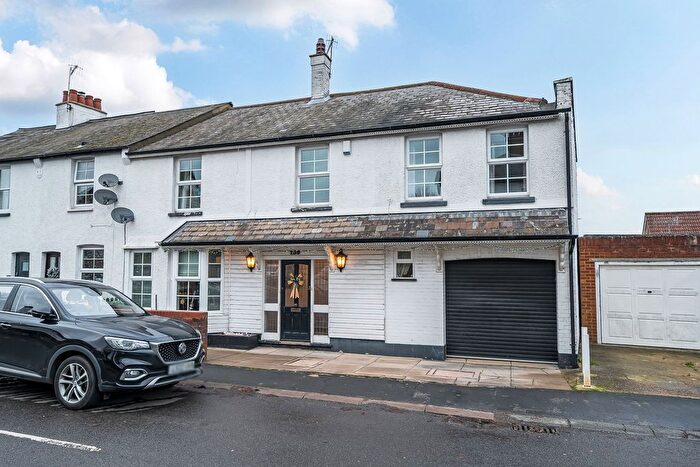 4 Bedroom End Terrace House For Sale In Herkomer Road, Bushey, WD23