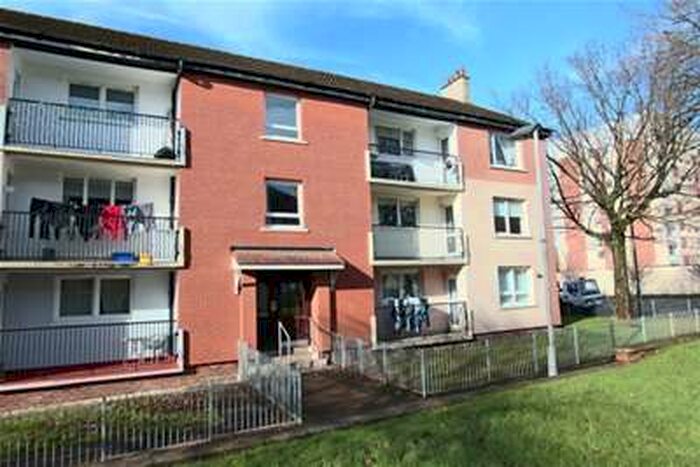 3 Bedroom Flat To Rent In Archerhill Road, Knightswood, G13