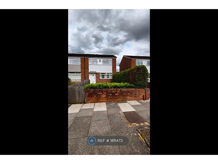 3 Bedroom End Terrace House To Rent In Trawden Way, Liverpool, L21