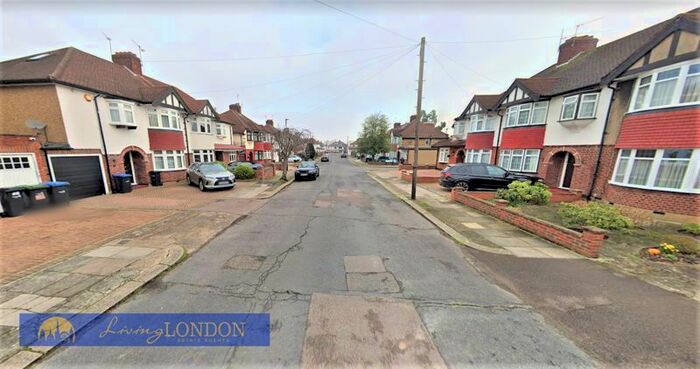 3 Bedroom Terraced House To Rent In Rowantree Road, London, N21