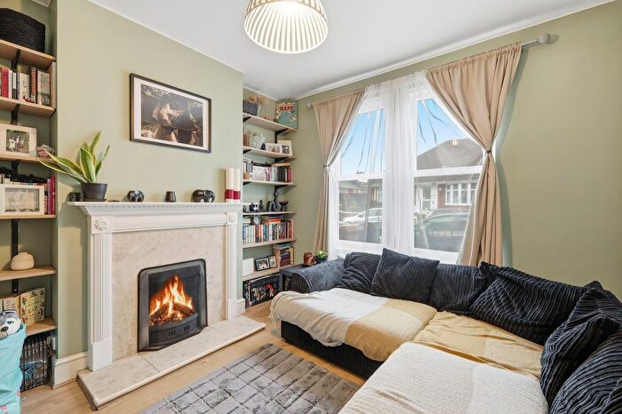 3 Bedroom Terraced House For Sale In Gladstone Road, Ipswich, IP3