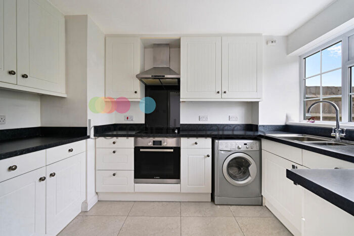 3 Bedroom Terraced House To Rent In Ridge Langley, South Croydon, CR2