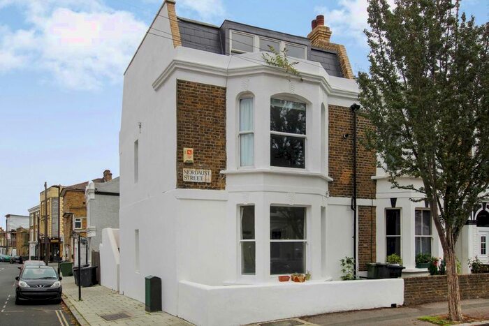 2 Bedroom Flat To Rent In Mordaunt Street, London, SW9