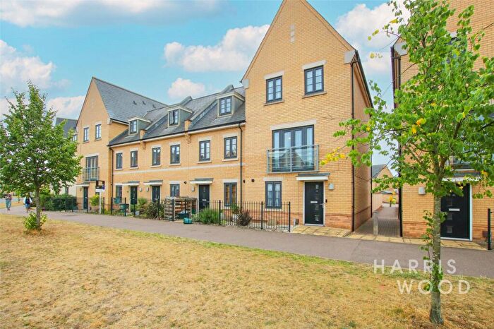 3 Bedroom Semi-Detached House To Rent In Roberts Road, Colchester, Essex, CO2