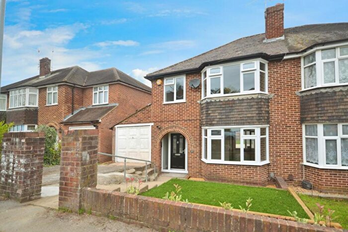 3 Bedroom House To Rent In Delamere Road, Earley, RG6