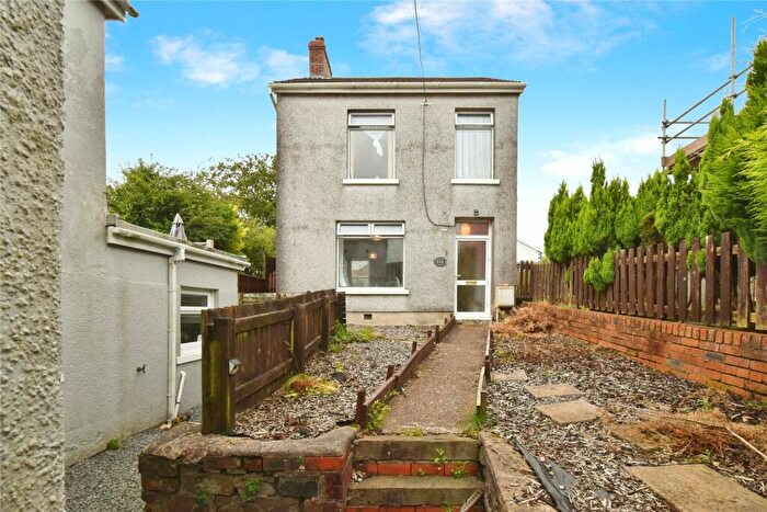 4 Bedroom Detached House For Sale In Llandeilo Road, Upper Brynamman, Ammanford, Carmarthenshire, SA18