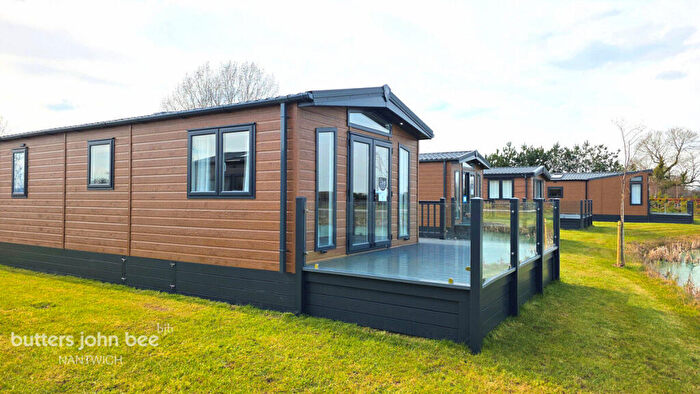 2 Bedroom Park Home For Sale In Coole Lane, Nantwich, CW5