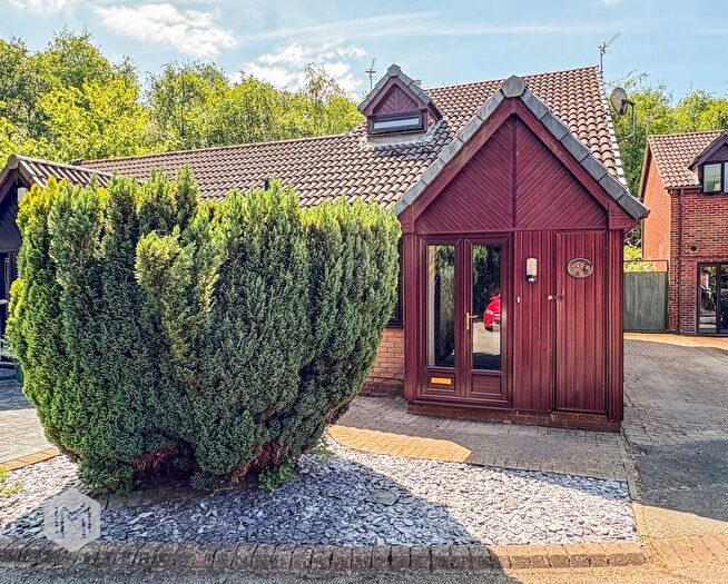 2 Bedroom Semi-Detached House For Sale In Ringwood Close, Birchwood, Warrington, Cheshire, WA3