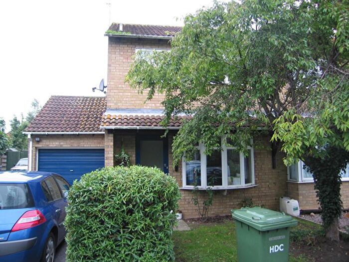 3 Bedroom Property To Rent In Apreece Road, Folksworth, Peterborough, PE7