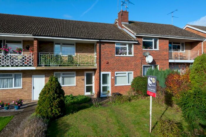 2 Bedroom Apartment To Rent In Alkham Road, Maidstone, ME14