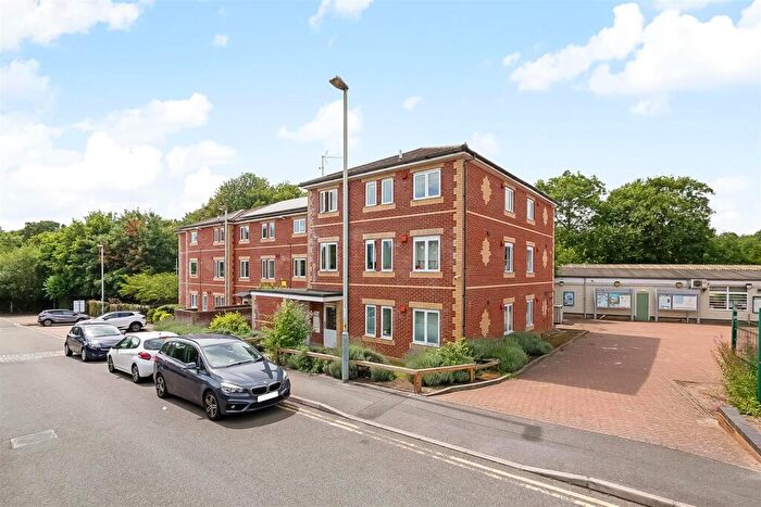 2 Bedroom Apartment For Sale In Watney Close, Purley, CR8