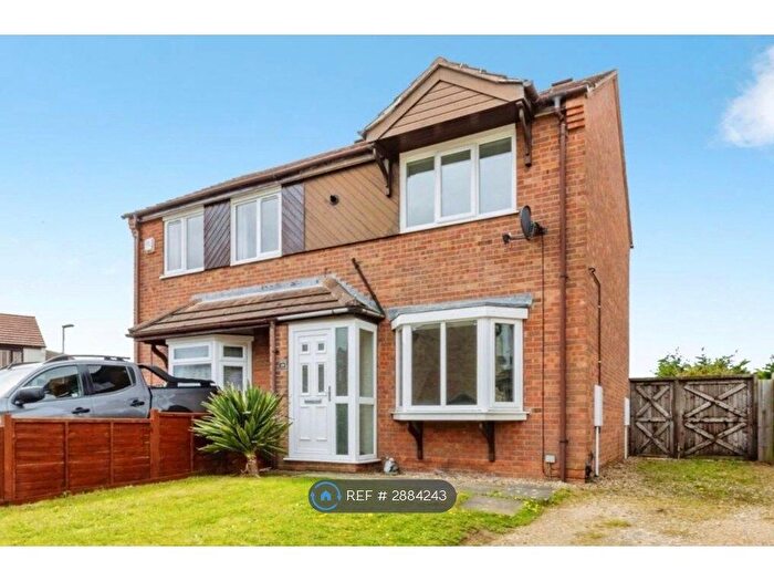 2 Bedroom Semi Detached House To Rent In Chedworth Road, Lincoln, LN2