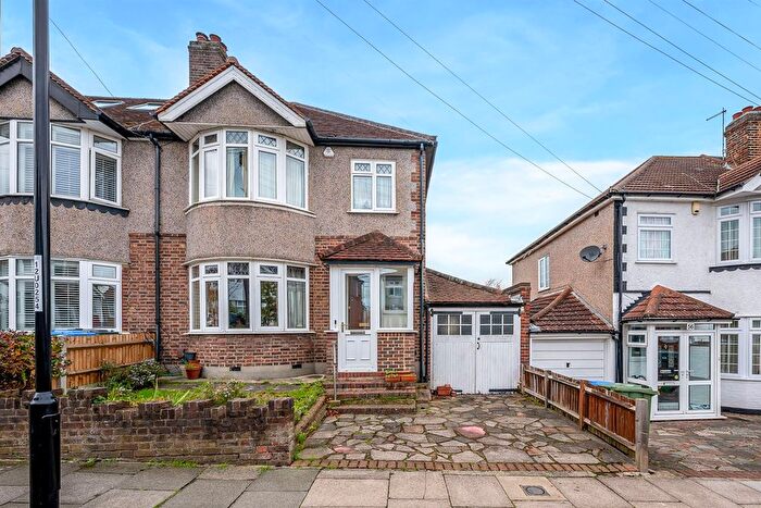 3 Bedroom Semi Detached House For Sale In Felhampton Road, London, SE9