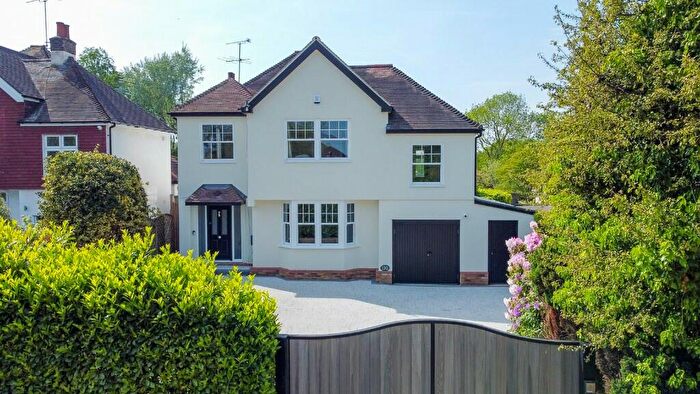 4 Bedroom Detached House For Sale In Chelmsford Road, Shenfield Brentwood, Essex, CM15