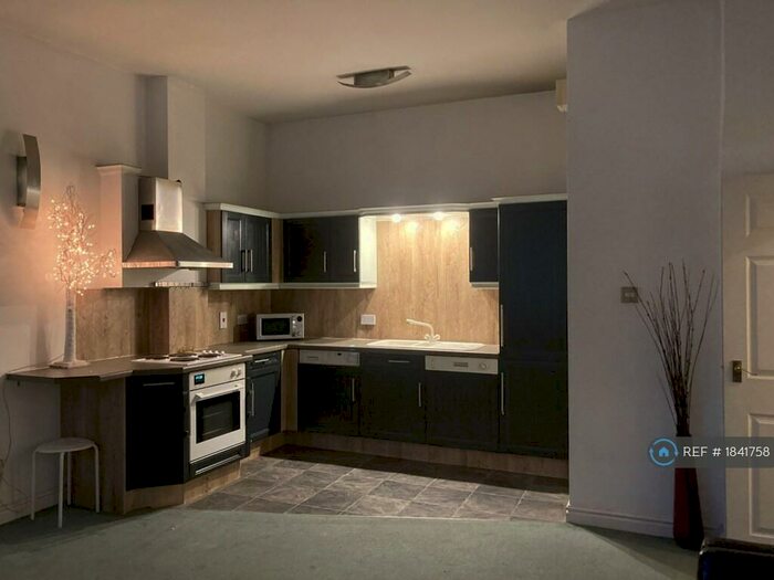 1 Bedroom Flat To Rent In Whitworth House, Manchester, M1