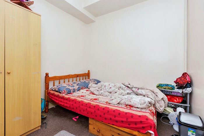 3 Bedroom Terraced House For Sale In Biddulph Street, Leicester, LE2