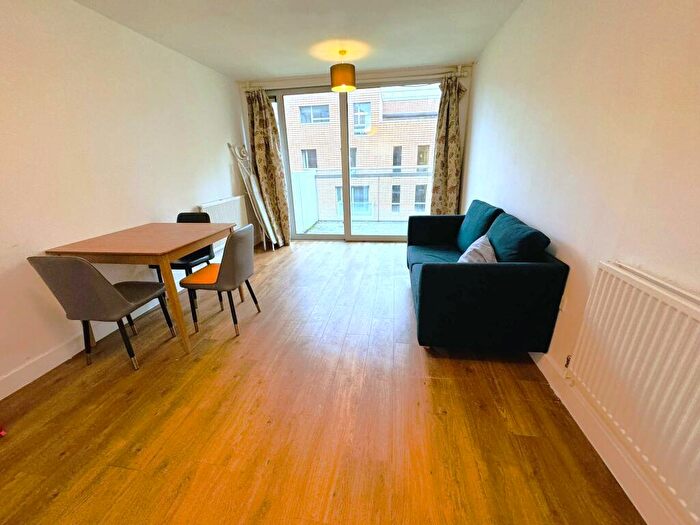 2 Bedroom Apartment To Rent In Nelson Walk, Tower Hamlets, London, E3
