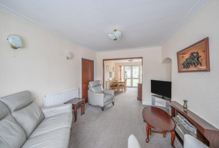 3 Bedroom Terraced House For Sale In Boycroft Avenue, London, NW9