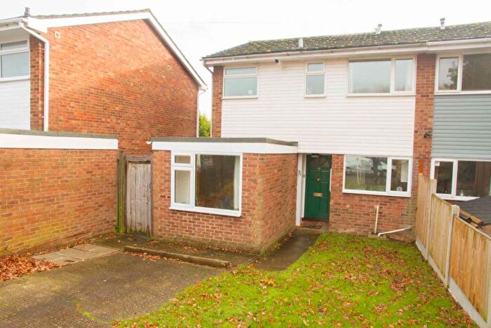 4 Bedroom Semi Detached House To Rent In Westerham Close, Canterbury, CT2