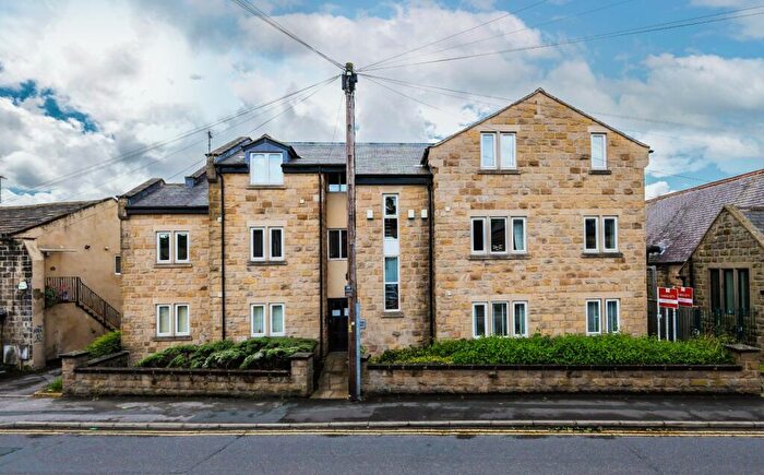 2 Bedroom Flat For Sale In Low Lane, Horsforth, Leeds, West Yorkshire, LS18
