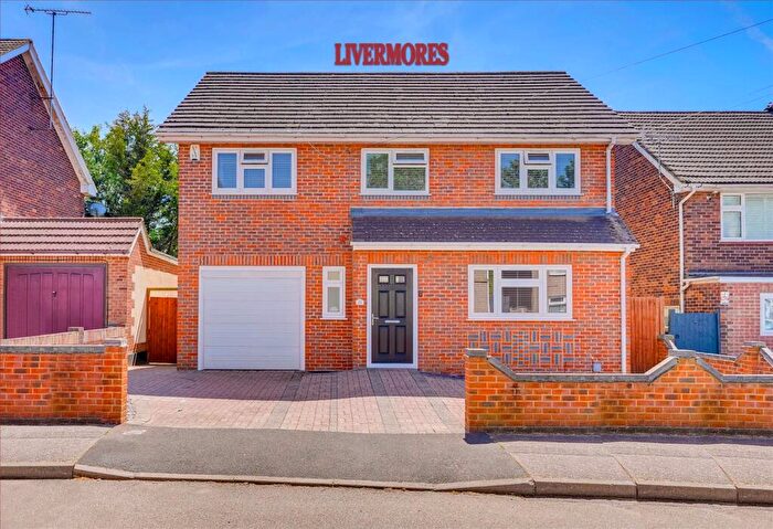 4 Bedroom Detached House For Sale In Iron Mill Place, Crayford, DA1