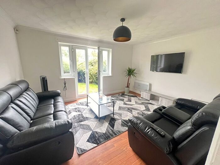 1 Bedroom Flat To Rent In Vancouver Quay, Salford, M50