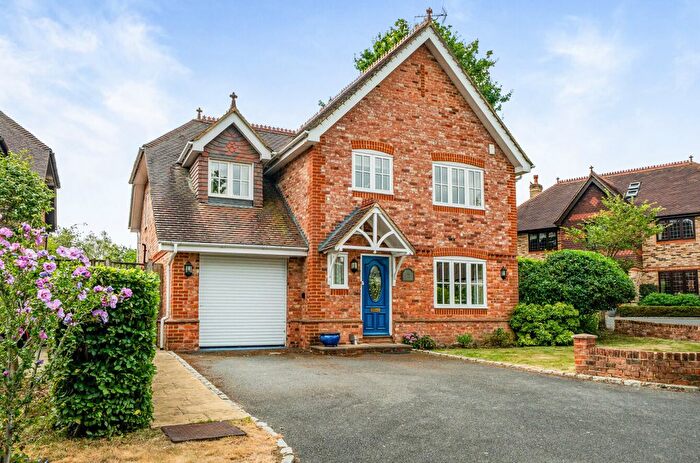 3 Bedroom Detached House For Sale In Wheeler Close, Wokingham, Berkshire, RG41