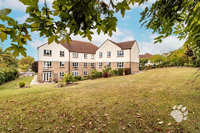 2 Bedroom Retirement Property For Sale In Sycamore Court, Wickford, SS11