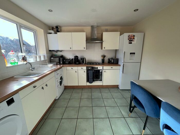 3 Bedroom Terraced House To Rent In Borrowdale Close, Gamston, NG2