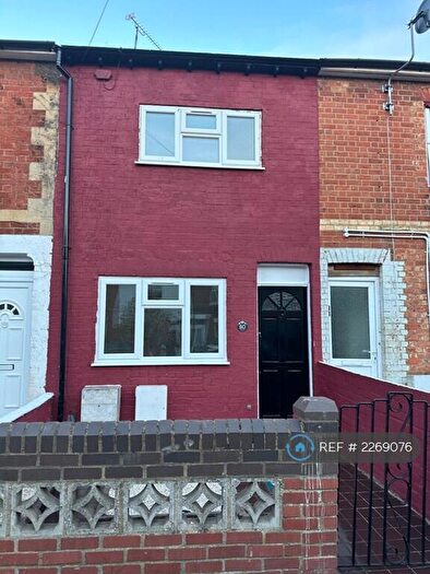 4 Bedroom Terraced House To Rent In Cumberland Road, Reading, RG1