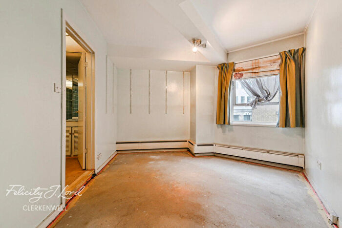 3 Bedroom Apartment For Sale In Farley Court, London, NW1