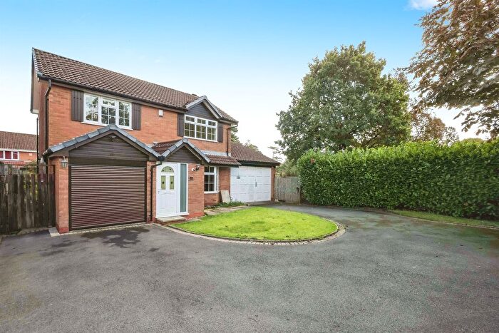4 Bedroom Detached House For Sale In Holly Dell, Kings Norton, Birmingham, B38