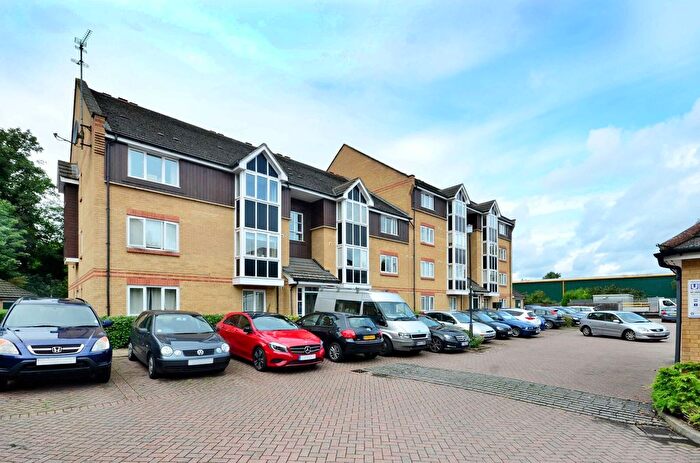 2 Bedroom Flat To Rent In Faraday Road, Guildford, GU1
