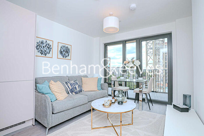 1 Bedroom Apartment To Rent In Brook Avenue, Wembley Park, HA9