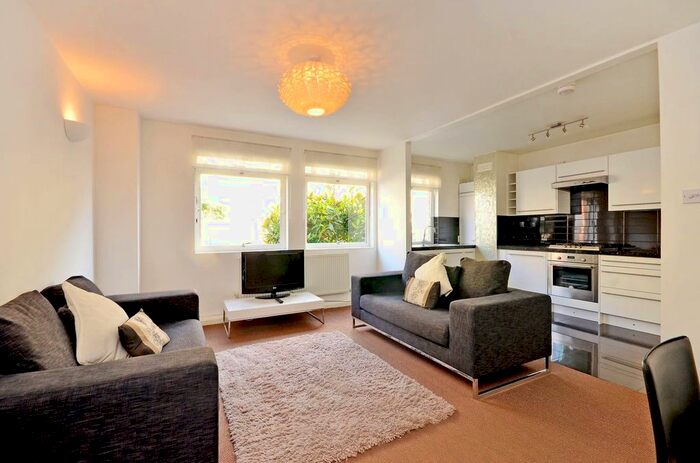 1 Bedroom Flat To Rent In Elm Park Gardens, Chelsea, London, SW10