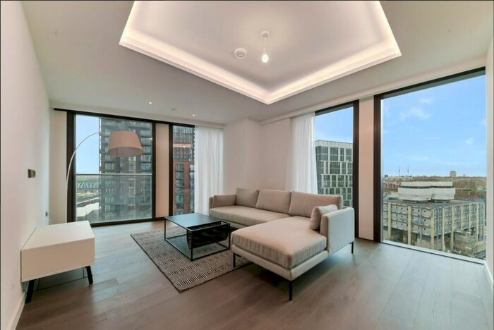 3 Bedroom Flat To Rent In One Thames City, Carnation Way, London, SW8