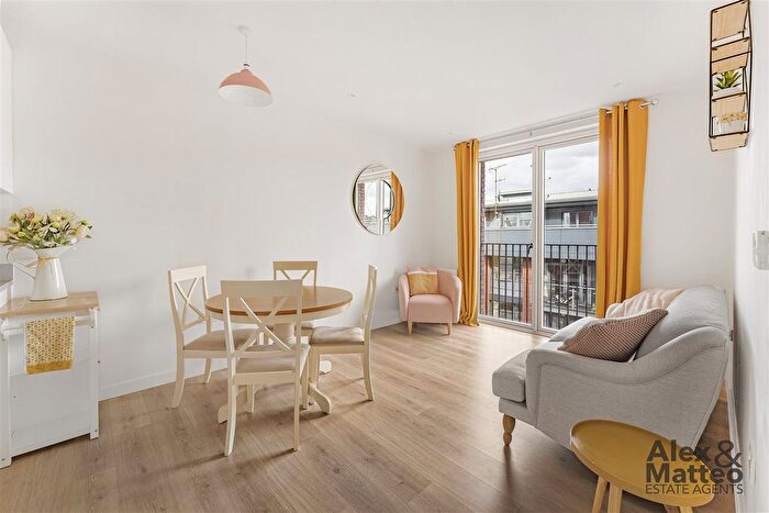 1 Bedroom Flat For Sale In Varcoe Road, Bermondsey, SE16