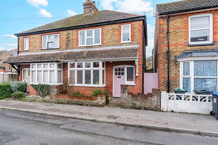3 Bedroom Semi Detached House For Sale In Kent Street, Whitstable, CT5