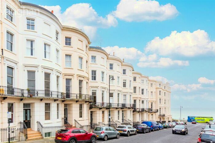2 Bedroom Flat To Rent In Eaton Place, Brighton, East Sussex, BN2