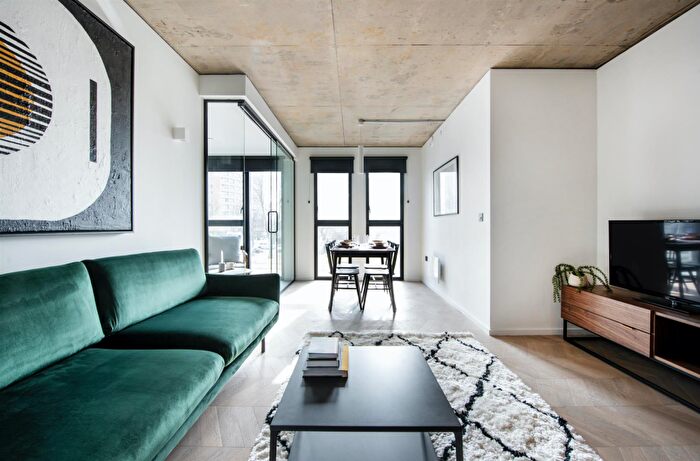 2 Bedroom Flat For Sale In St Georges, A Spinners Wy, Manchester, M15