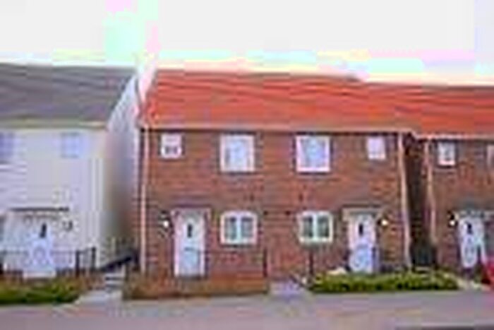 2 Bedroom Semi-Detached House To Rent In Widvale Road, Brentwood, CM15