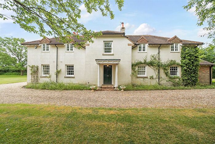 5 Bedroom Detached House For Sale In Moorside, Sturminster Newton, Dorset, DT10