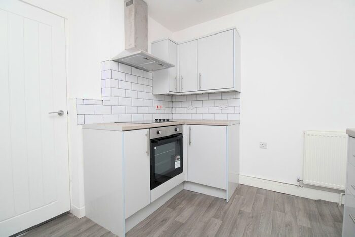 3 Bedroom Terraced House To Rent In North Road, Ferndale, CF43