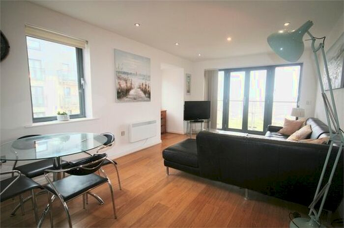 2 Bedroom Flat To Rent In St Christophers Court, Maritime Quarter, Swansea SA1