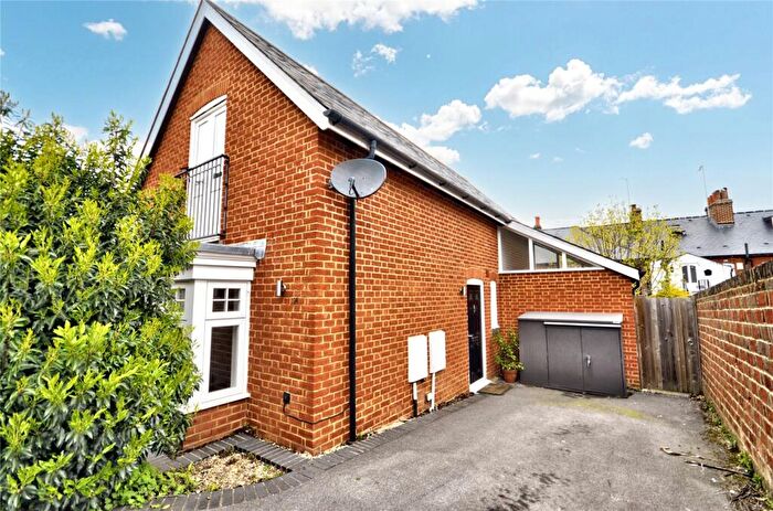 2 Bedroom Detached House To Rent In Pound Lane, Godalming, Surrey, GU7