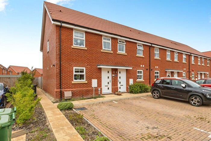 2 Bedroom End Of Terrace House For Sale In Halifax Close, Attleborough, NR17